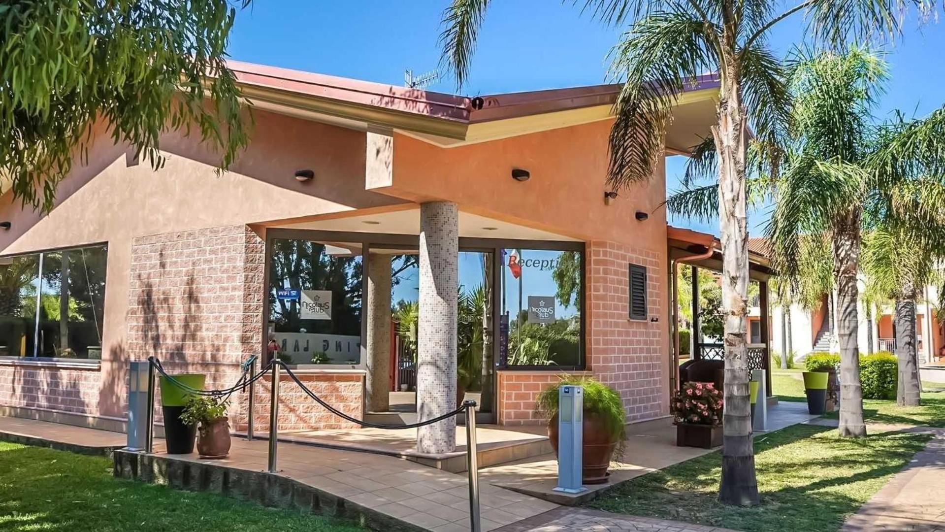 Club Esse Aquilia Beach Village Badolato Marina Luaran gambar
