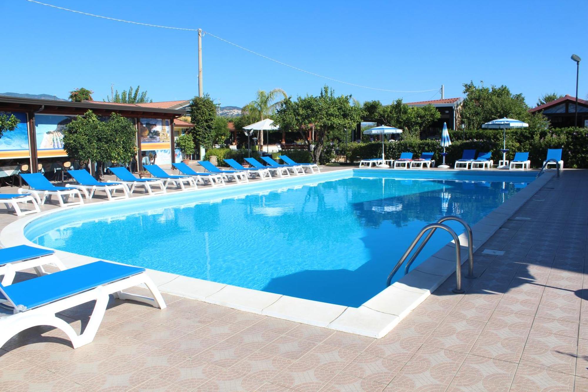 Club Esse Aquilia Beach Village Badolato Marina Luaran gambar