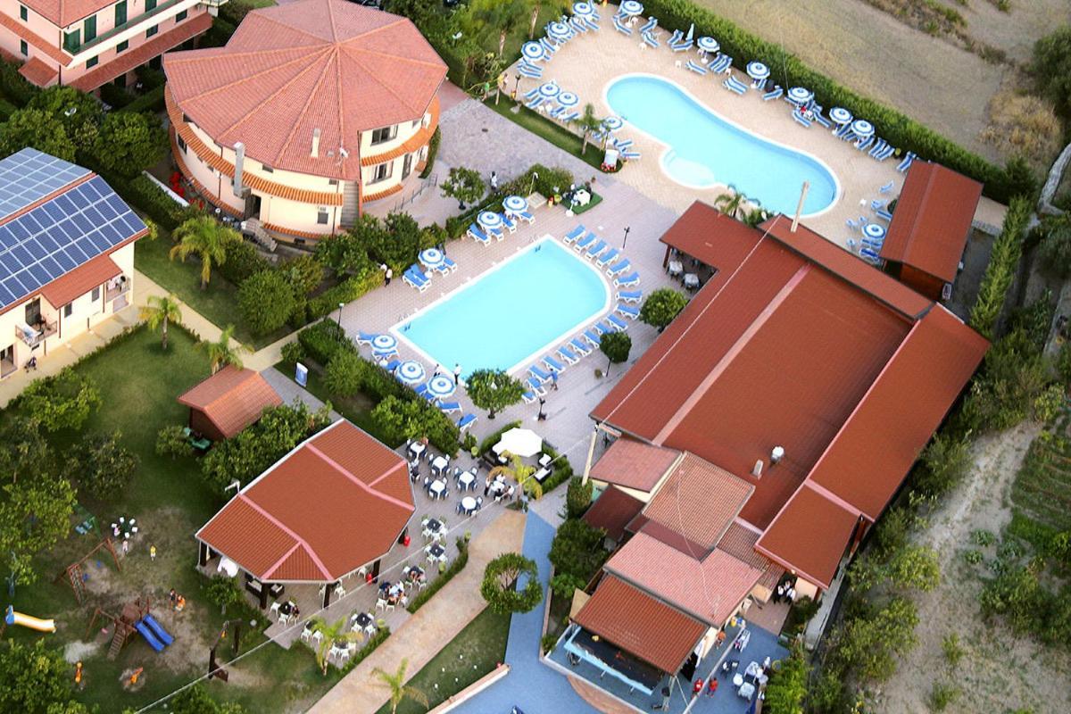 Club Esse Aquilia Beach Village Badolato Marina Luaran gambar